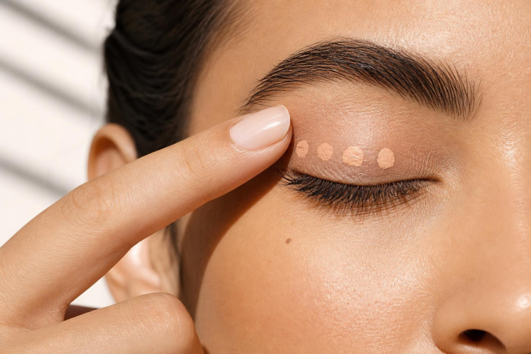 Easy eye makeup tips to make your eyes look beautiful